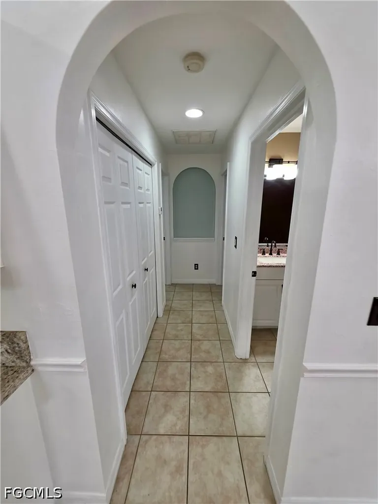 1803 SW 2nd Avenue Cape Coral FL 33991