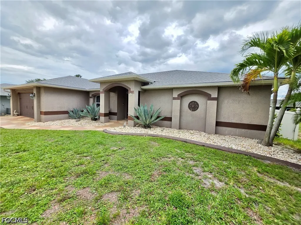 1803 SW 2nd Avenue Cape Coral FL 33991