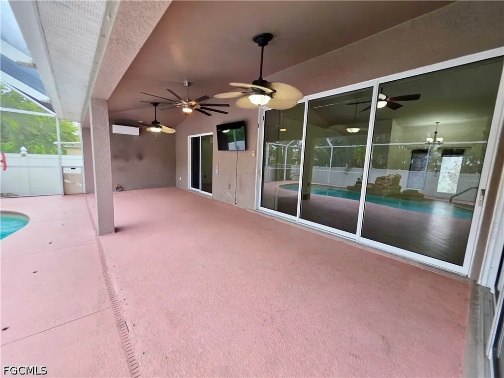 1803 SW 2nd Avenue Cape Coral FL 33991