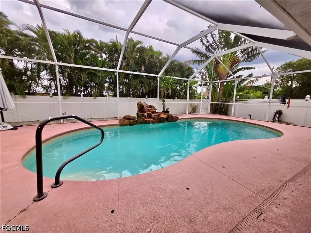 1803 SW 2nd Avenue Cape Coral FL 33991