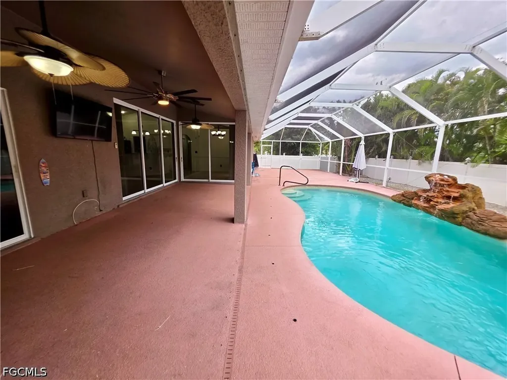 1803 SW 2nd Avenue Cape Coral FL 33991