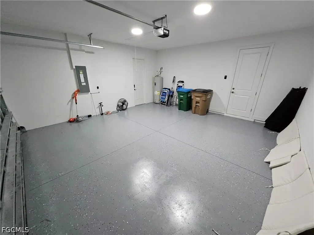 136 Kamal Parkway Cape Coral FL 33904