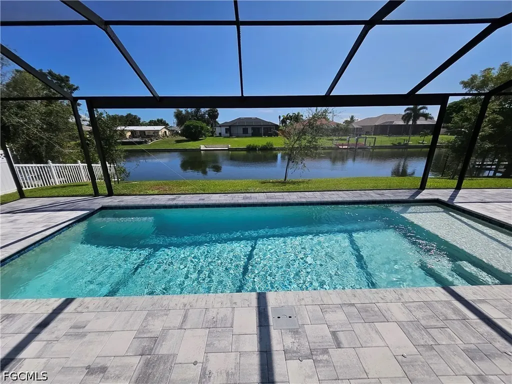 136 Kamal Parkway Cape Coral FL 33904