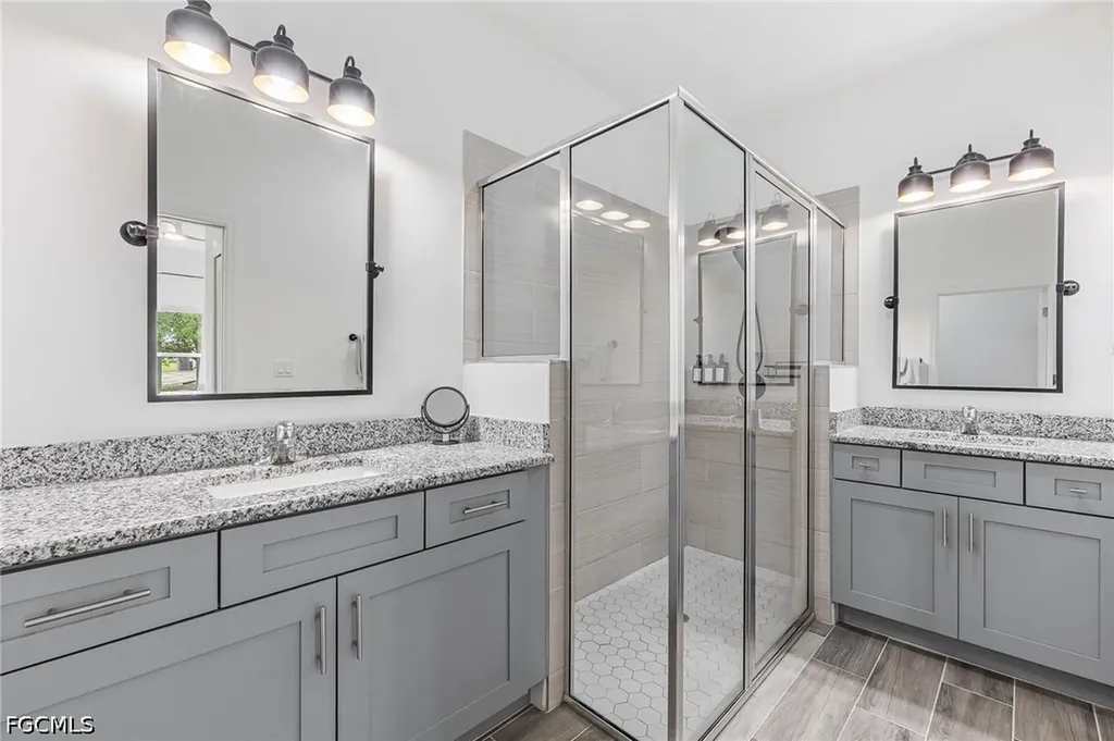 3520 NW 21st Terrace Cape Coral FL 33993