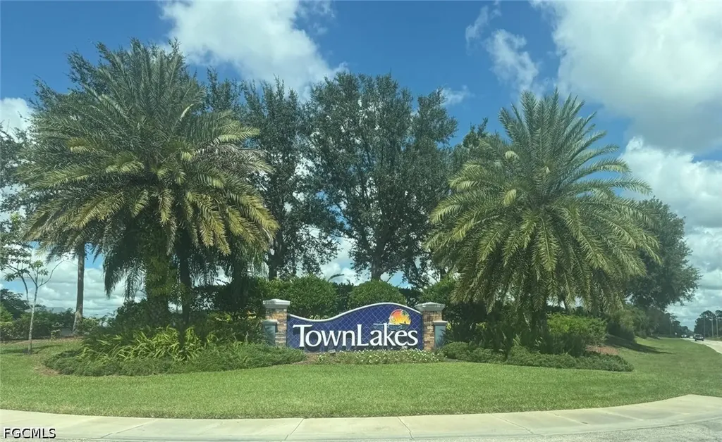 18168 Horizon View Boulevard Lehigh Acres FL 33972