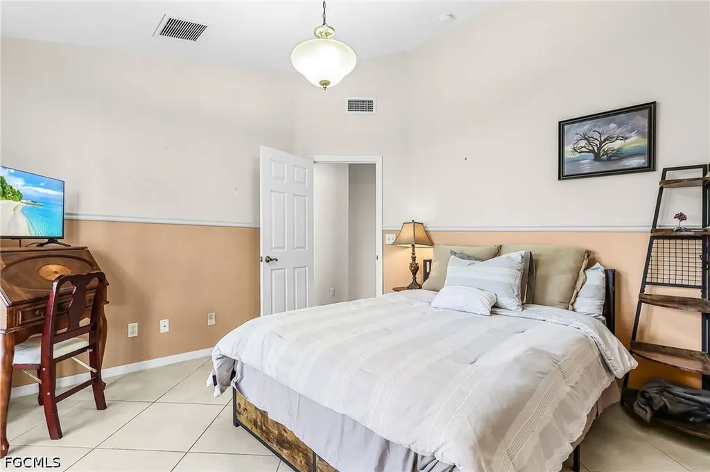 1721 SW 30th Terrace Cape Coral FL 33914