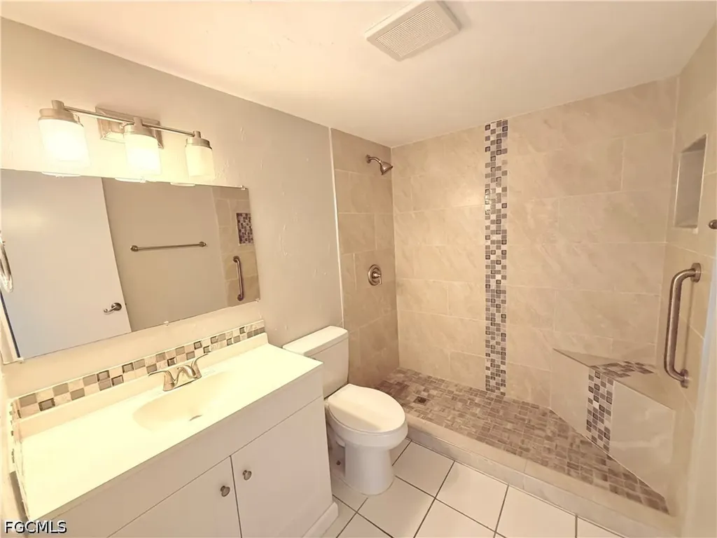 4923 Vincennes Court Cape Coral FL 33904