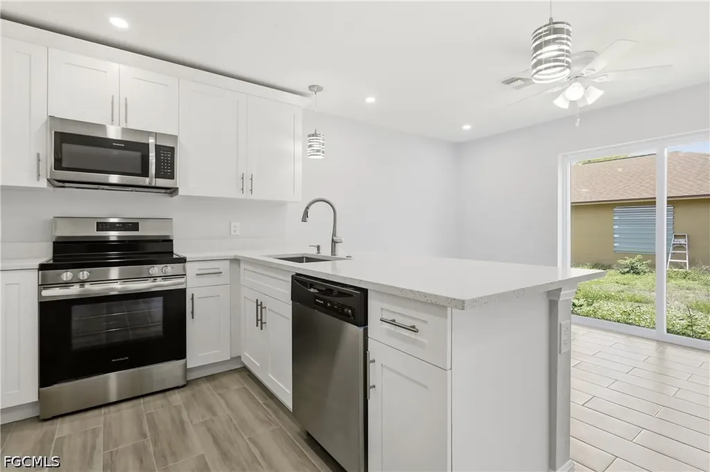 2955 Dunbar Avenue Fort Myers FL 33916