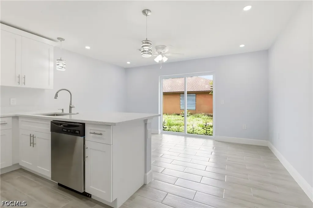 2955 Dunbar Avenue Fort Myers FL 33916