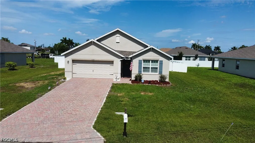 328 SW 24th Place Cape Coral FL 33991