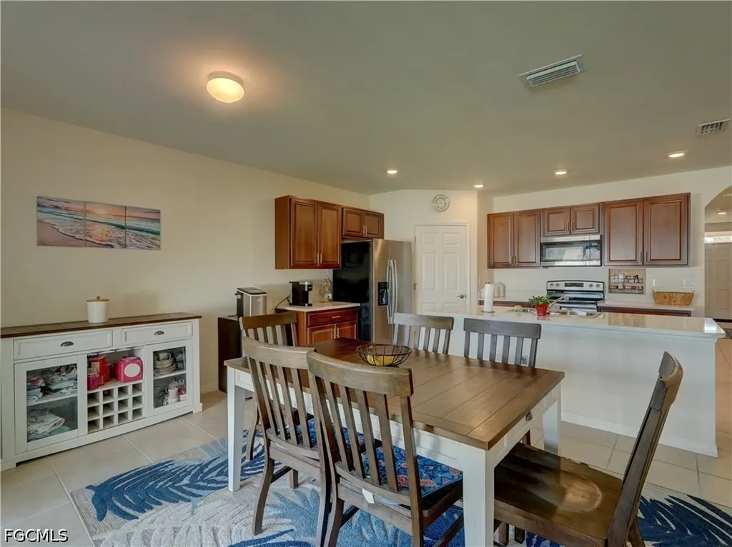 328 SW 24th Place Cape Coral FL 33991