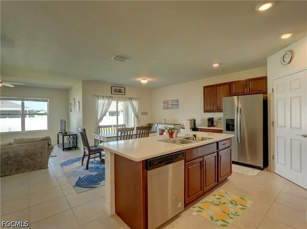 328 SW 24th Place Cape Coral FL 33991