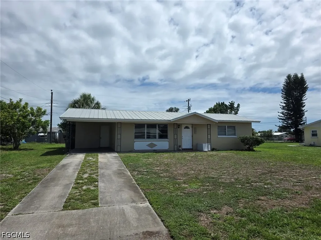 1507 Markdale Street E Lehigh Acres FL 33936