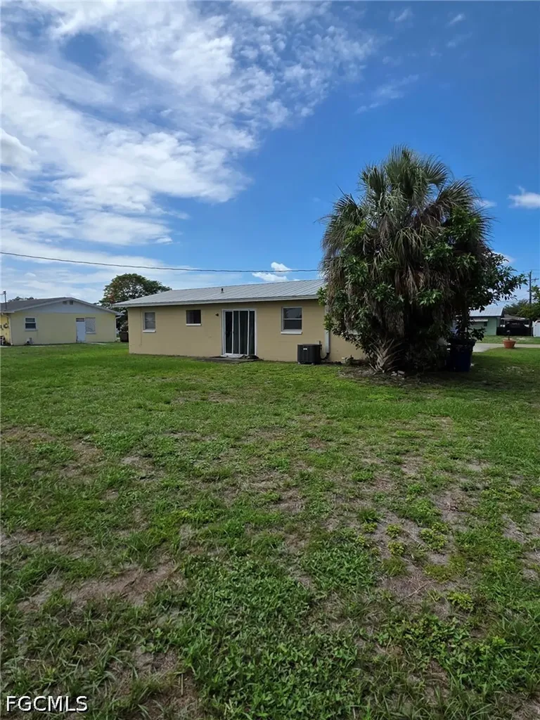 1507 Markdale Street E Lehigh Acres FL 33936