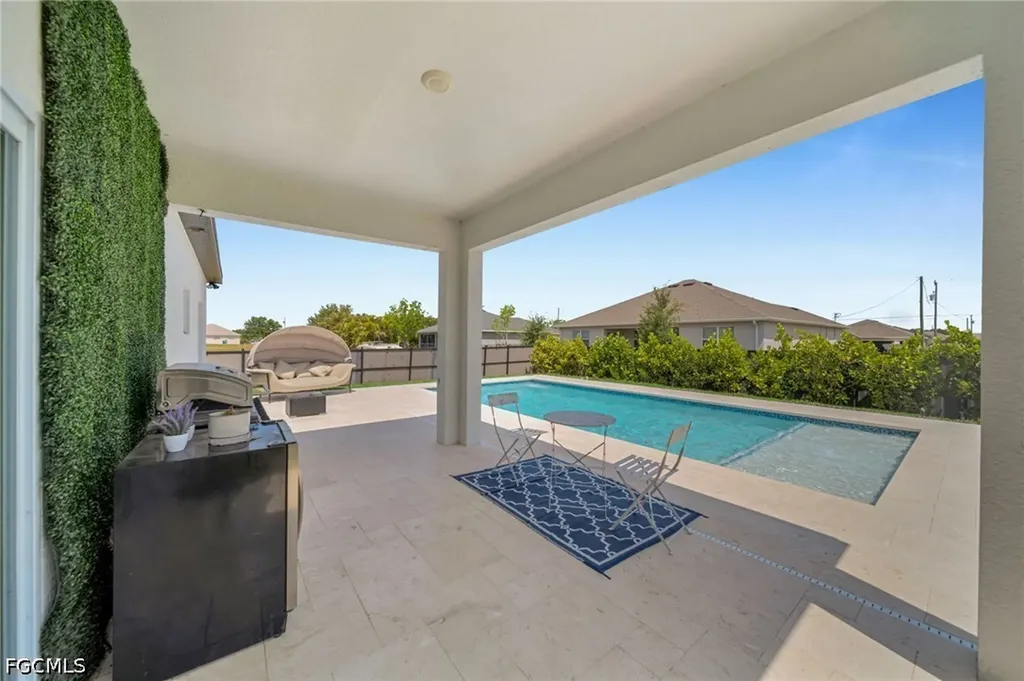 405 NW 10th Street Cape Coral FL 33993