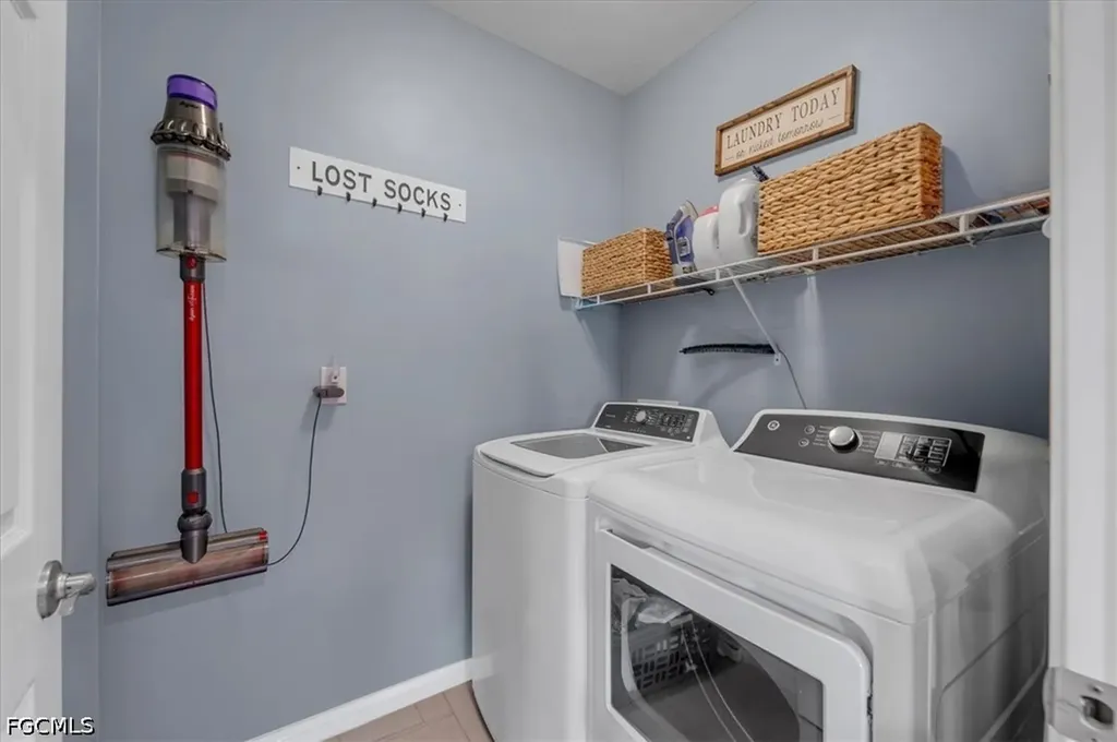2614 SW 1st Avenue Cape Coral FL 33914