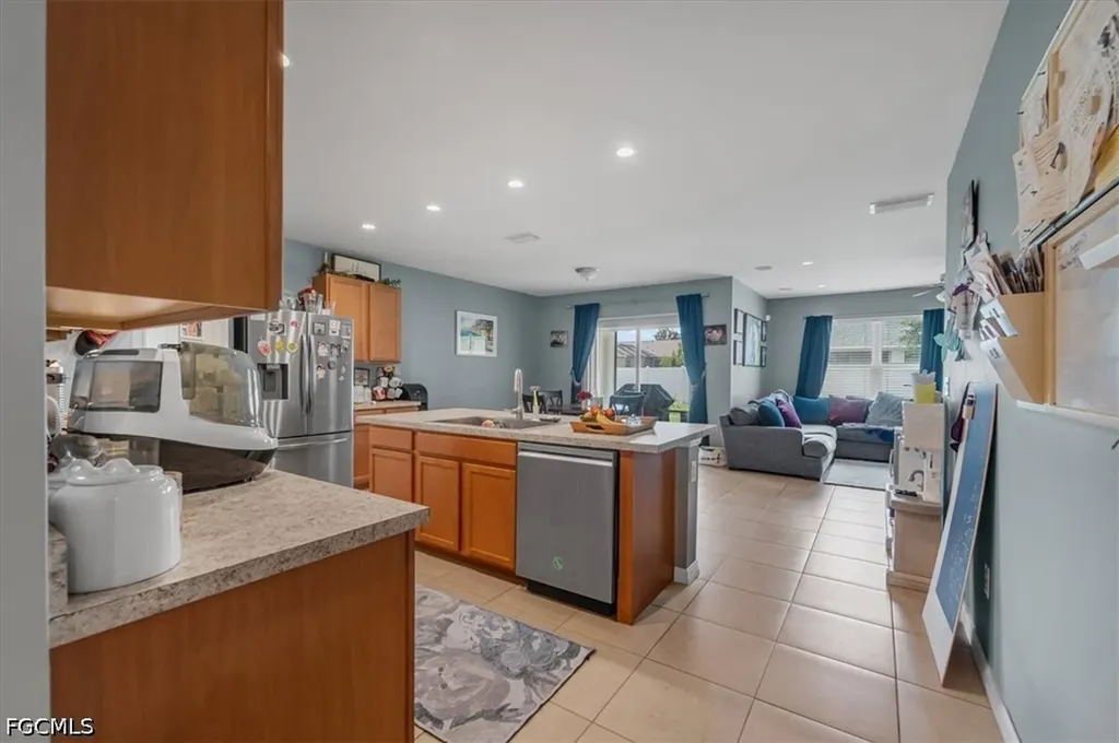 2614 SW 1st Avenue Cape Coral FL 33914