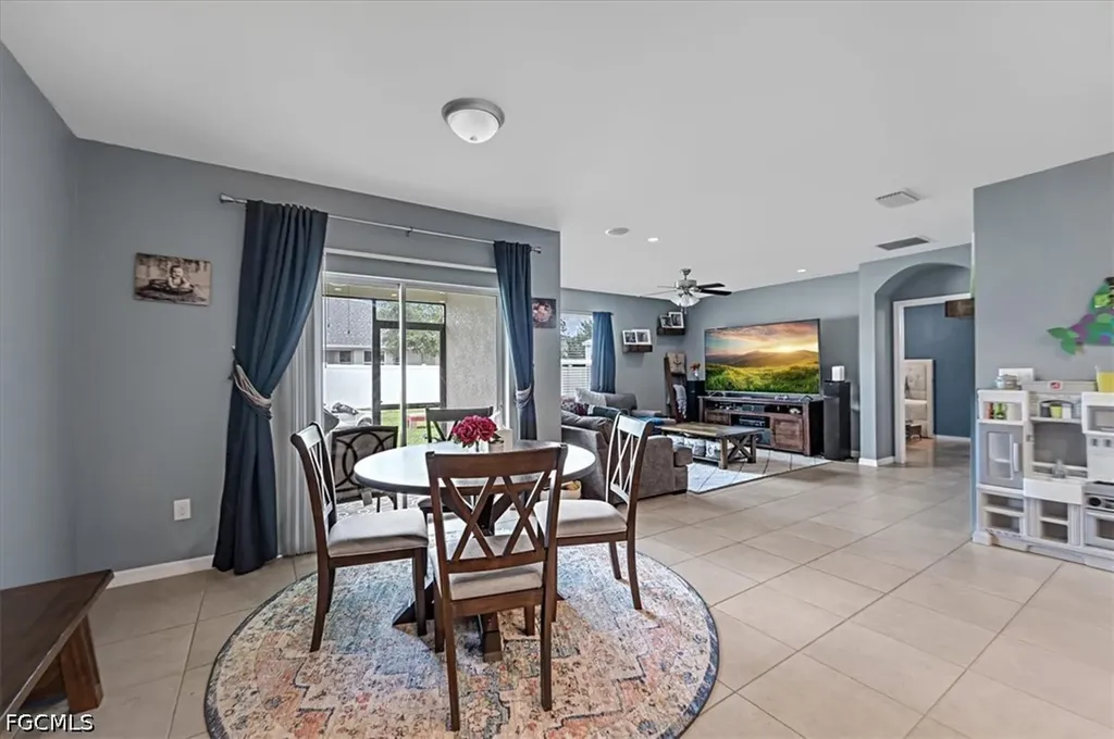 2614 SW 1st Avenue Cape Coral FL 33914