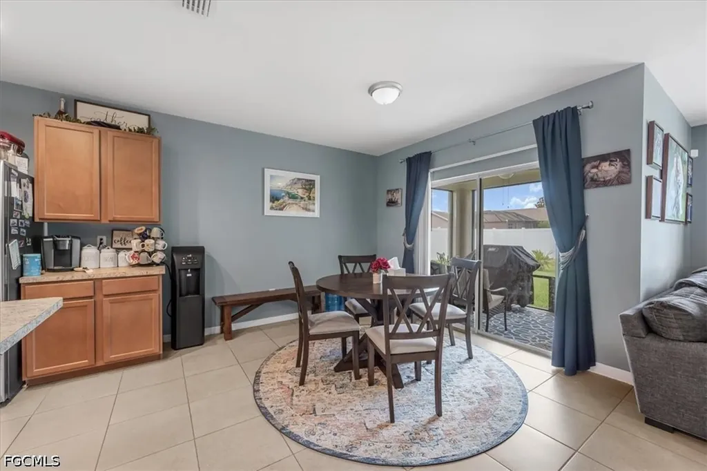 2614 SW 1st Avenue Cape Coral FL 33914