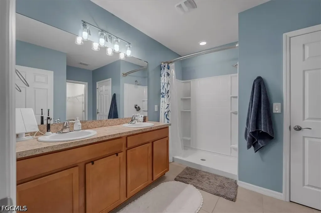 2614 SW 1st Avenue Cape Coral FL 33914