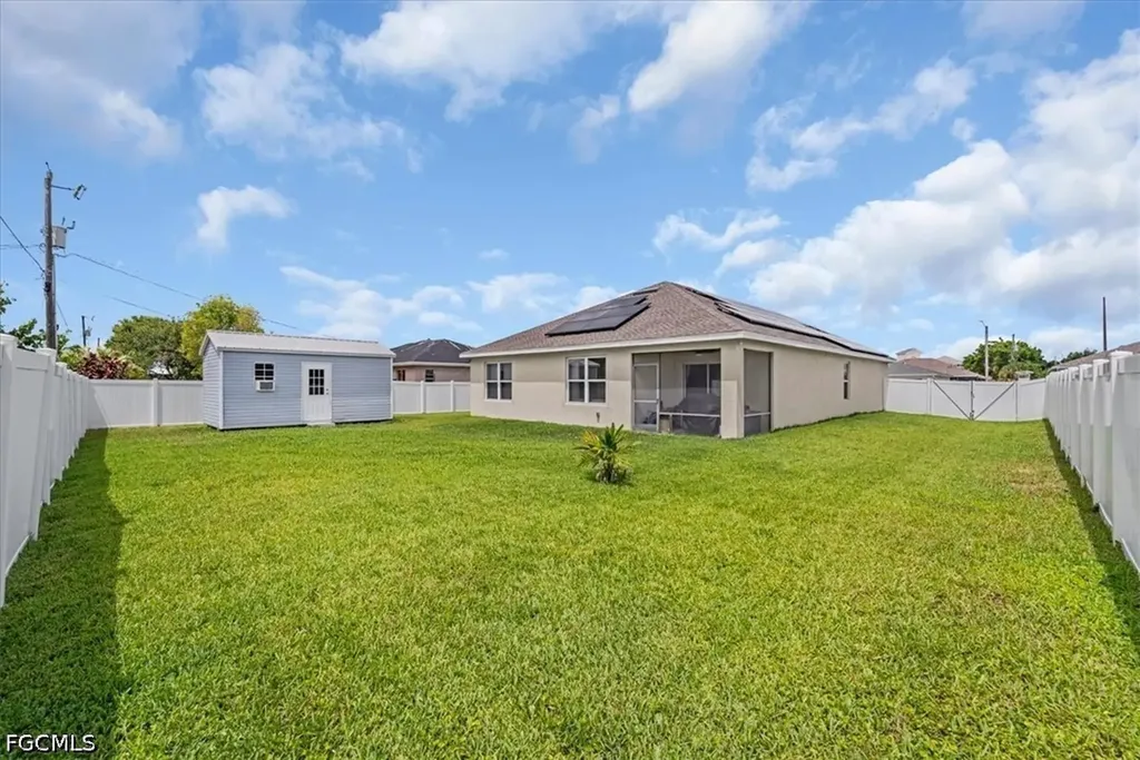 2614 SW 1st Avenue Cape Coral FL 33914
