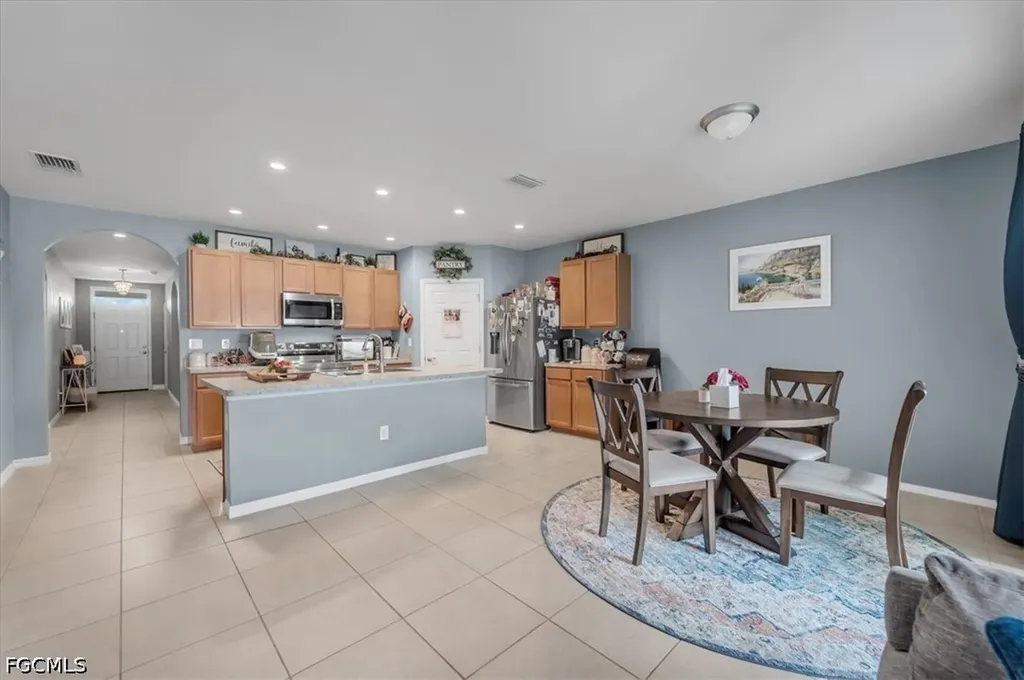 2614 SW 1st Avenue Cape Coral FL 33914