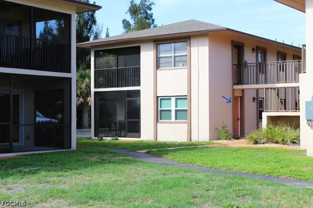 16881 Davis Road Fort Myers FL 33908