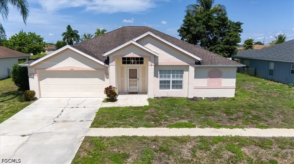 4664 Varsity Circle Lehigh Acres FL 33971