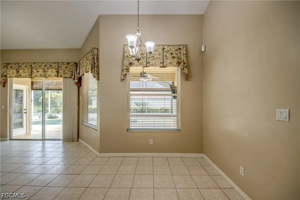 8904 Baytowne Loop Fort Myers FL 33908