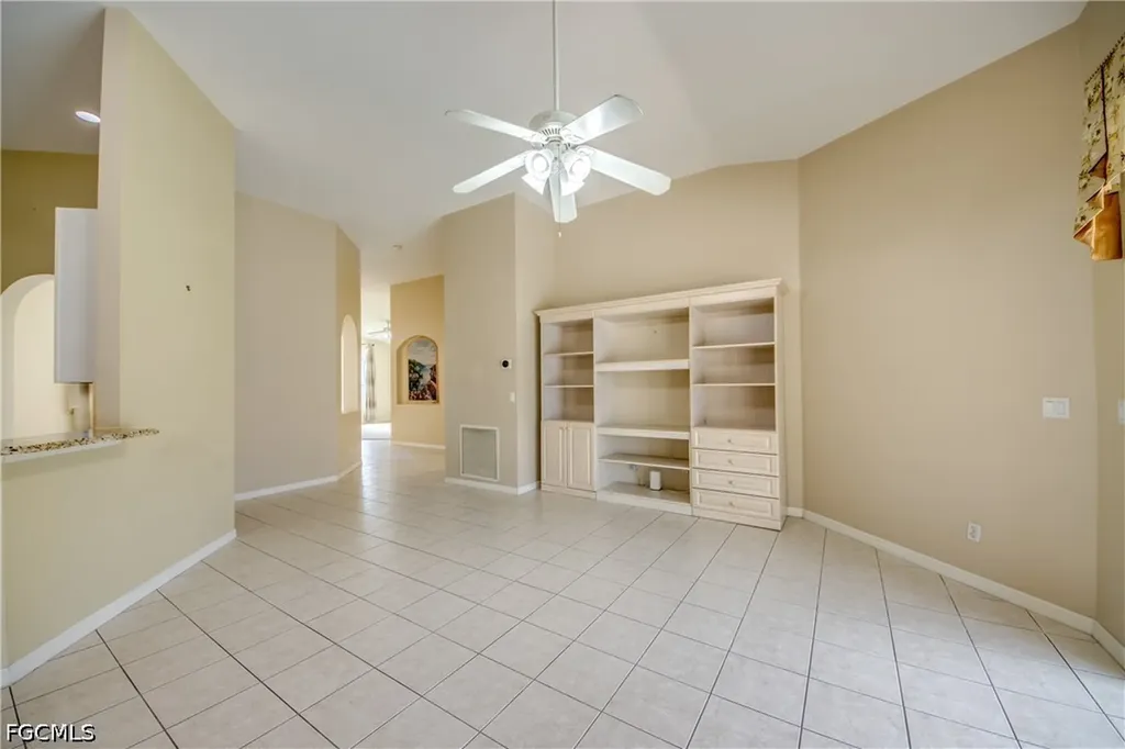 8904 Baytowne Loop Fort Myers FL 33908