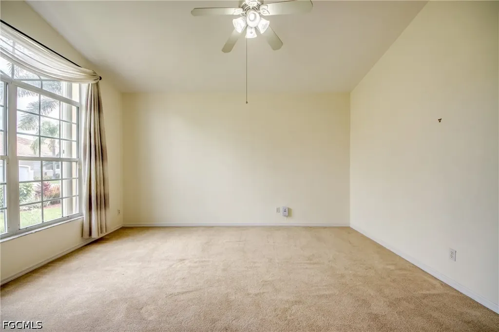 8904 Baytowne Loop Fort Myers FL 33908