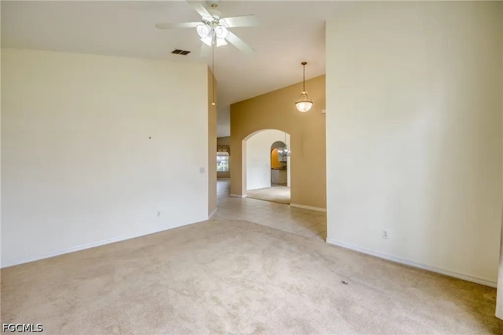 8904 Baytowne Loop Fort Myers FL 33908