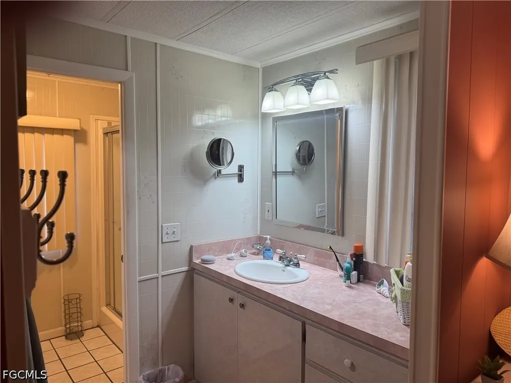 94 Poinsettia Drive Fort Myers FL 33905