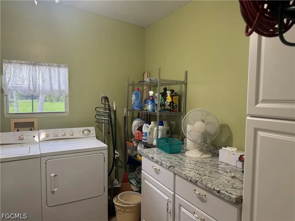 94 Poinsettia Drive Fort Myers FL 33905