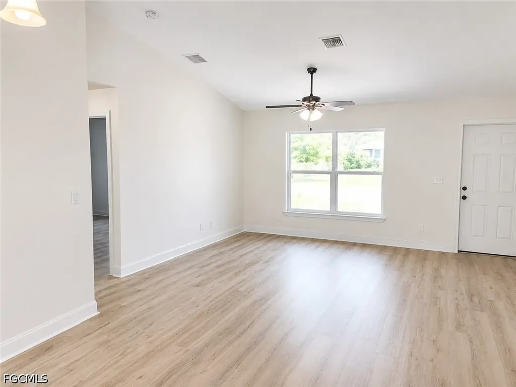 318 SE 46th Lane Cape Coral FL 33904
