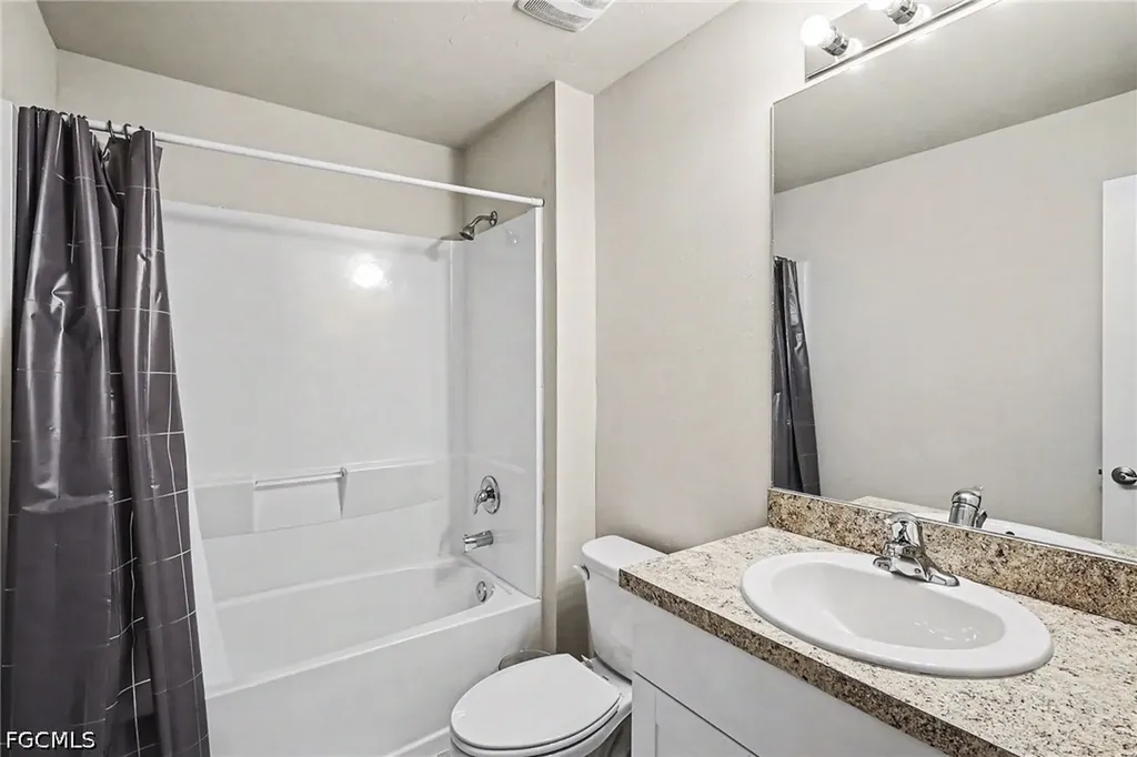 9045 Maywood Circle Labelle FL 33935