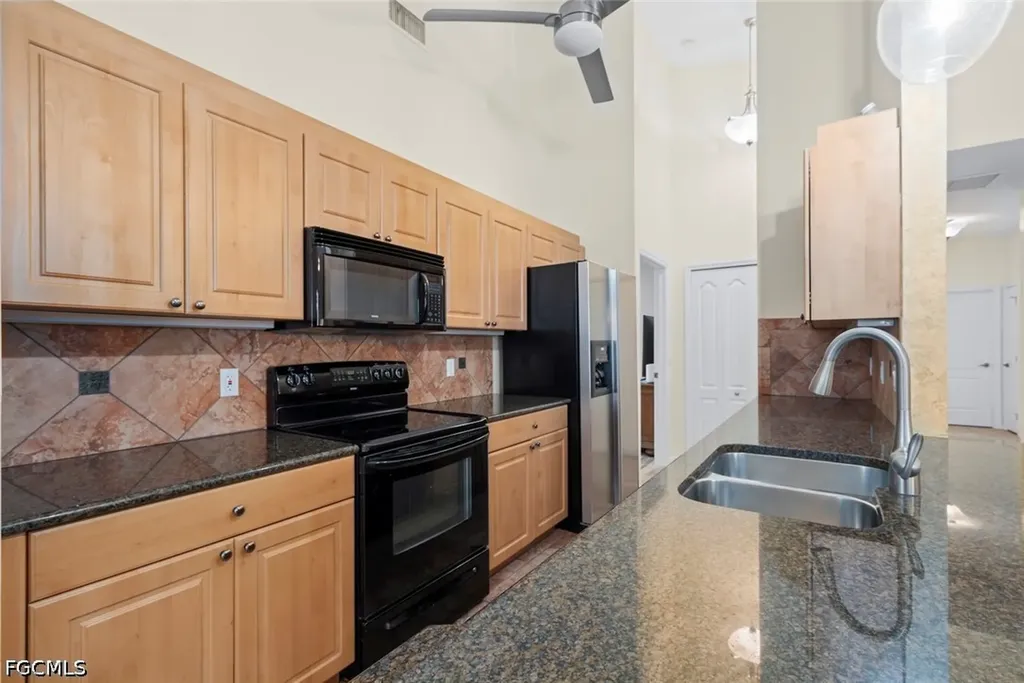 20024 Lake Vista Circle Lehigh Acres FL 33936
