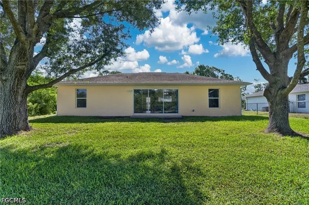 510 Beach Avenue S Lehigh Acres FL 33974