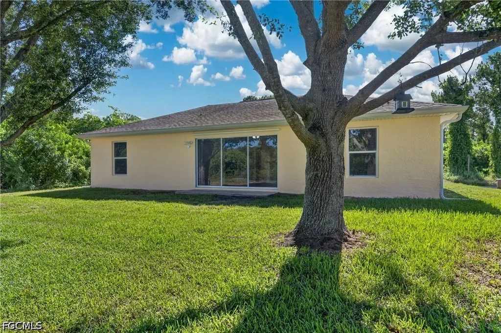 510 Beach Avenue S Lehigh Acres FL 33974