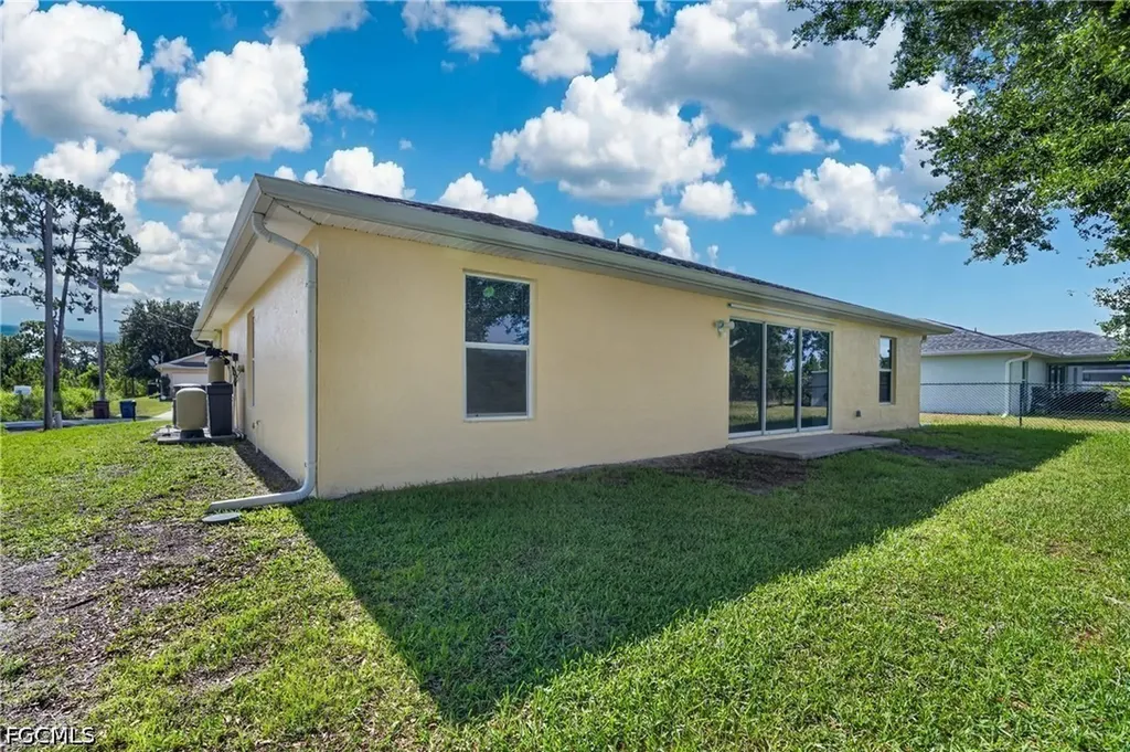 510 Beach Avenue S Lehigh Acres FL 33974