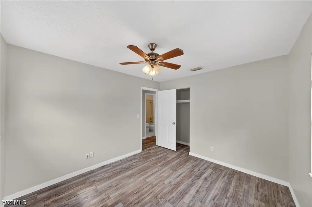 2254 9th Terrace Lehigh Acres FL 33936