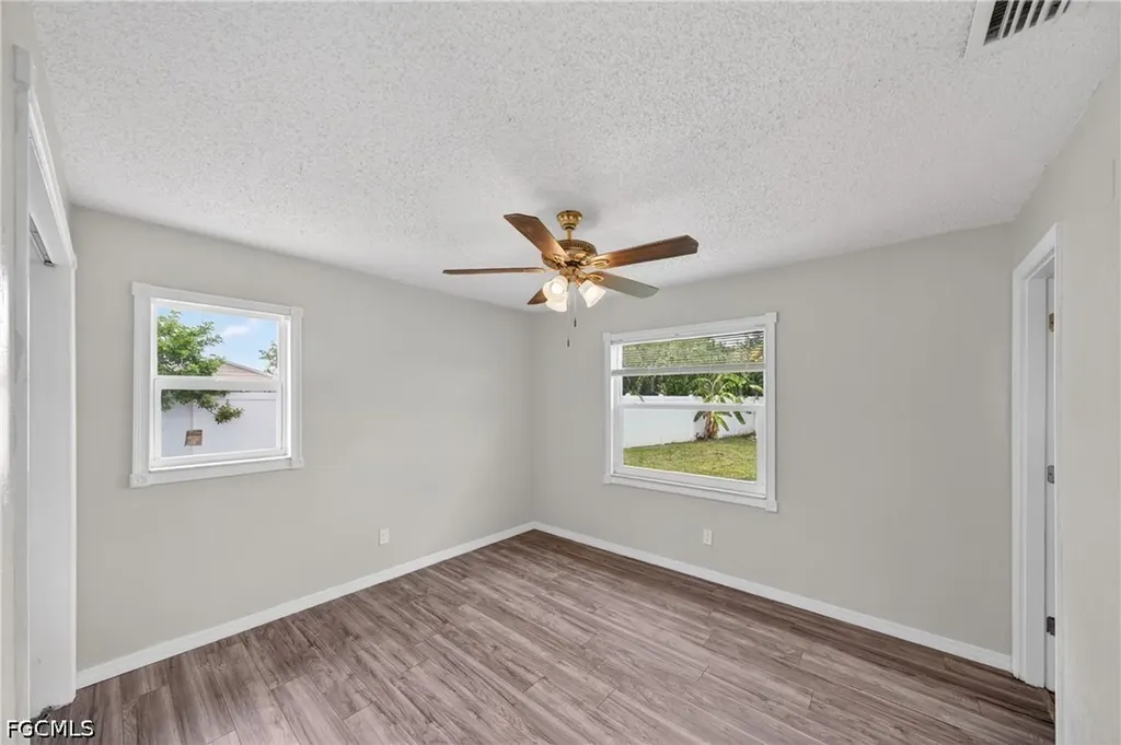 2254 9th Terrace Lehigh Acres FL 33936