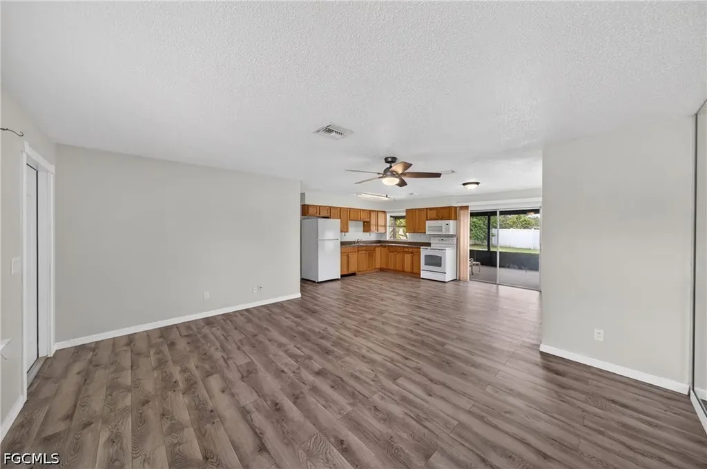 2254 9th Terrace Lehigh Acres FL 33936