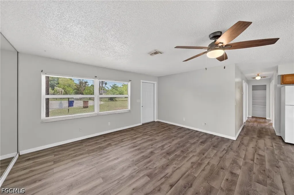 2254 9th Terrace Lehigh Acres FL 33936