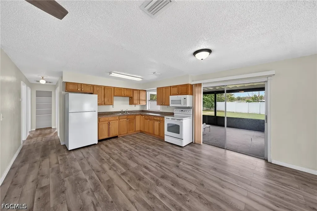 2254 9th Terrace Lehigh Acres FL 33936