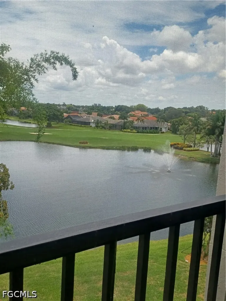 4100 Steamboat Bend E Fort Myers FL 33919