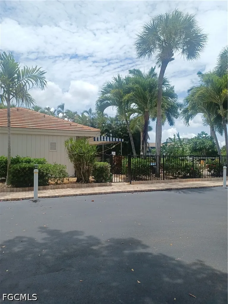4100 Steamboat Bend E Fort Myers FL 33919