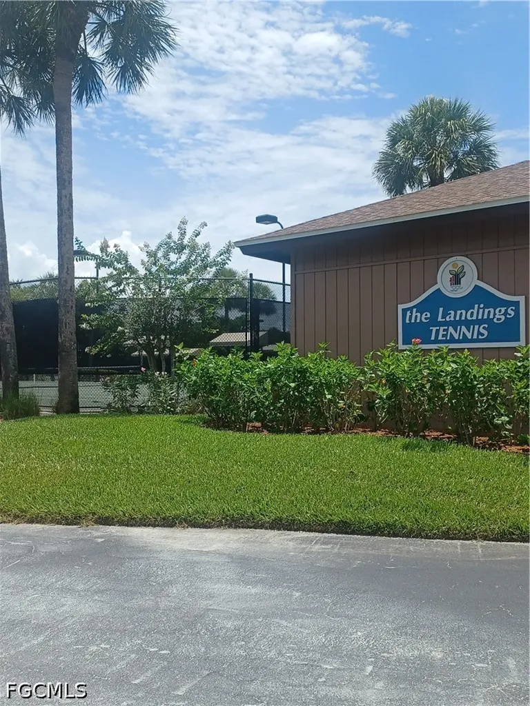 4100 Steamboat Bend E Fort Myers FL 33919