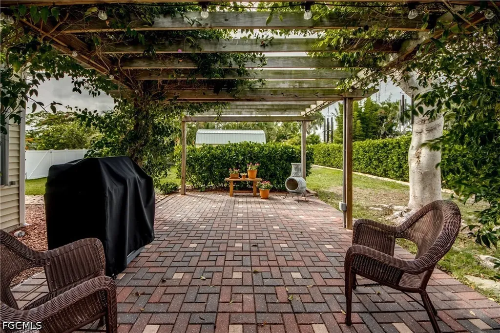3426 SW 7th Lane Cape Coral FL 33991