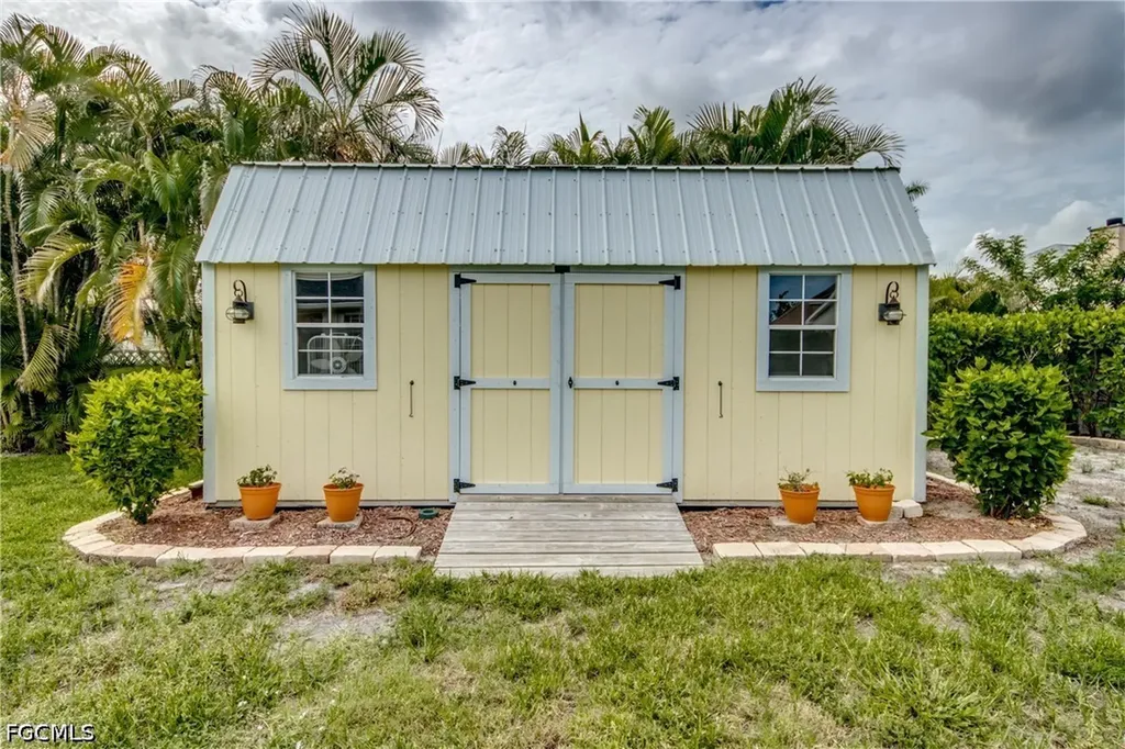 3426 SW 7th Lane Cape Coral FL 33991